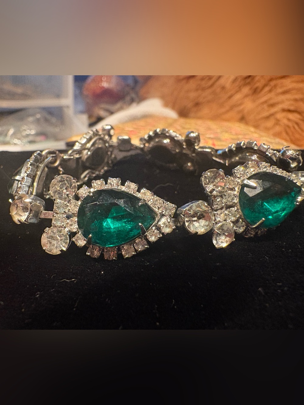 MCM Art Deco Emerald Green 🦚Teardrop Crystal Bracelet Silver Clasp Safety Chain
